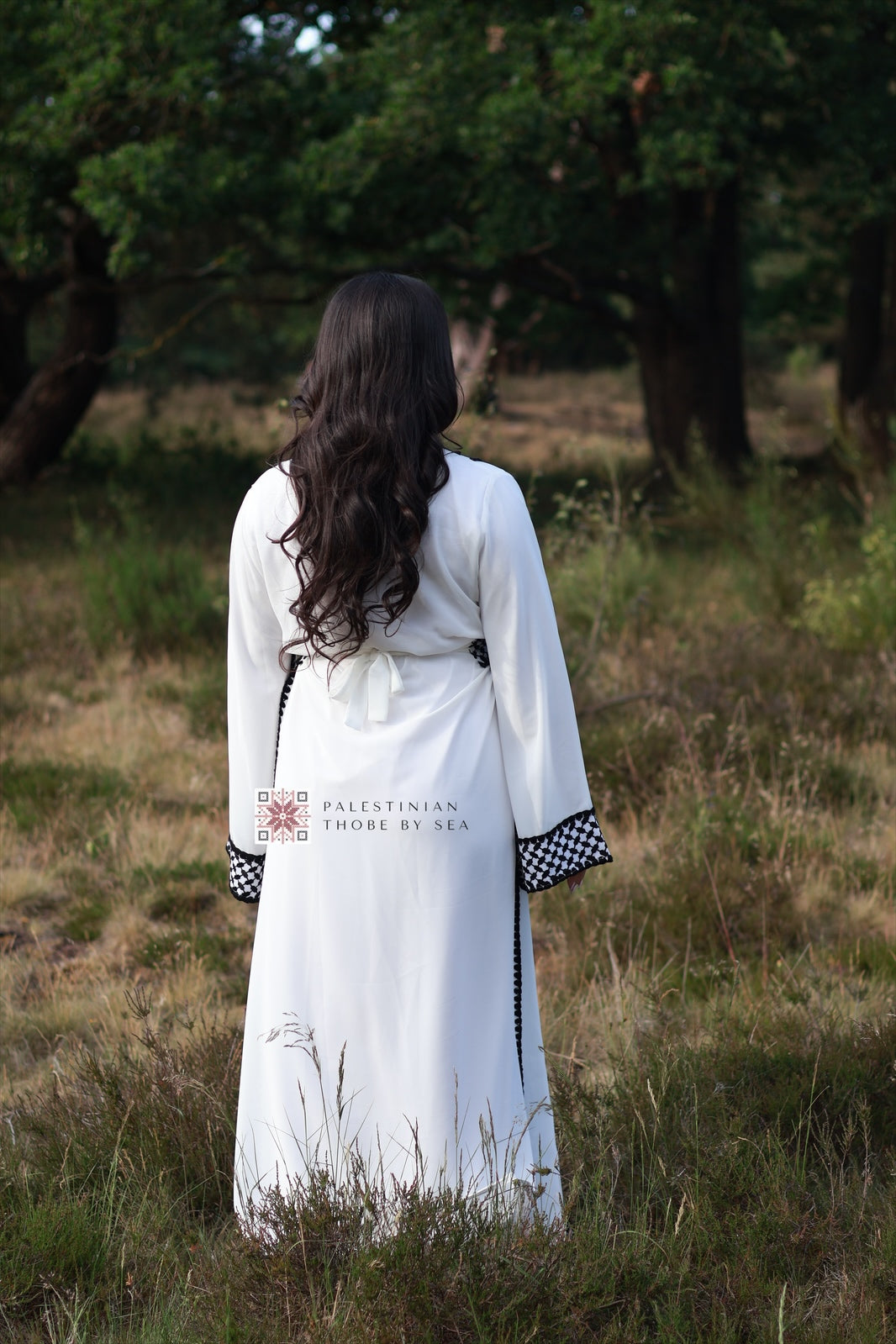 Classic keffiyeh abaya