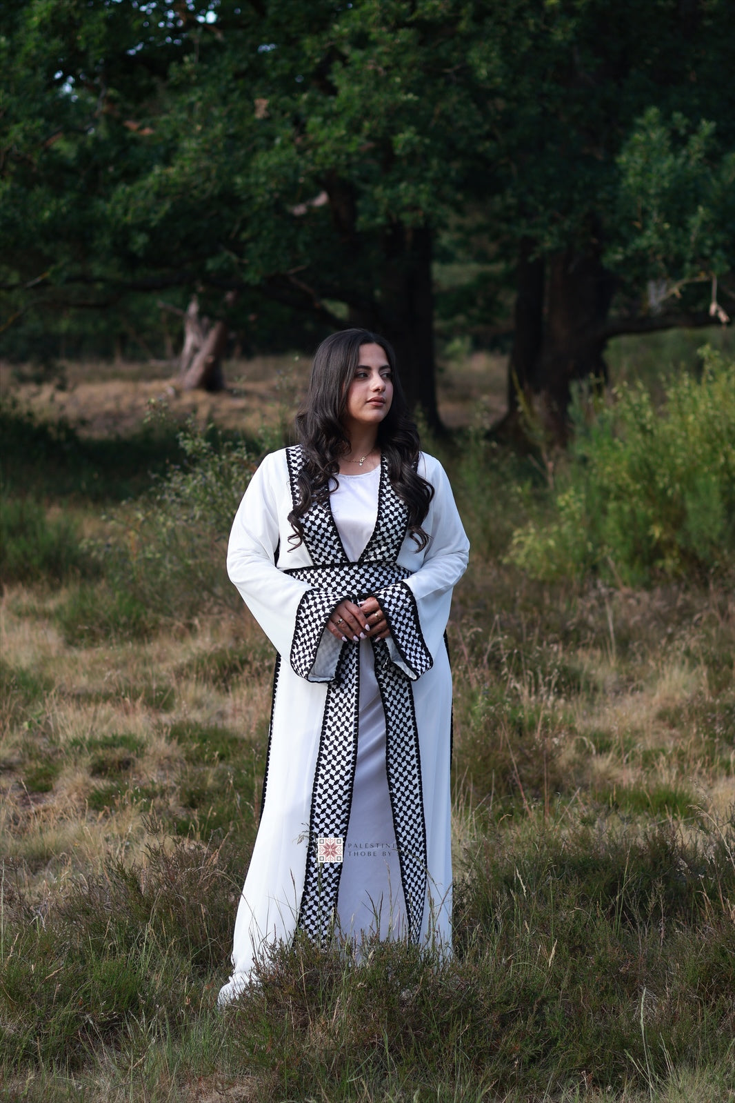 Classic keffiyeh abaya
