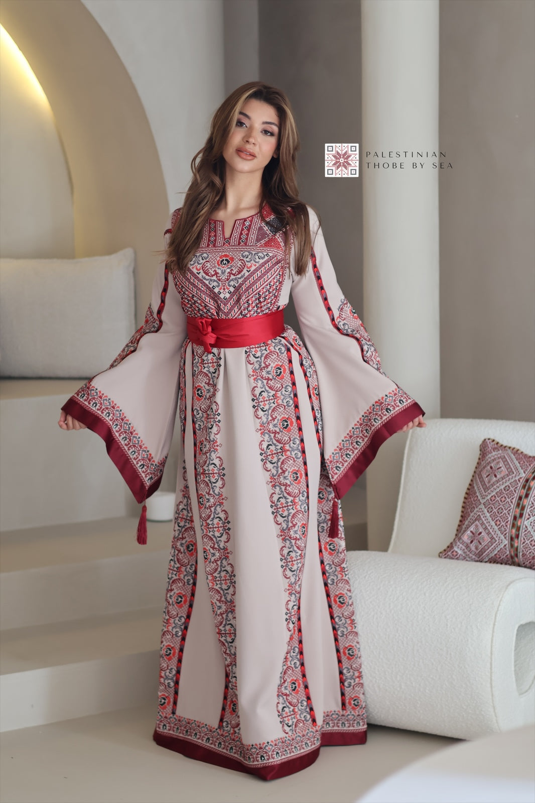 Gaza rose Thobe