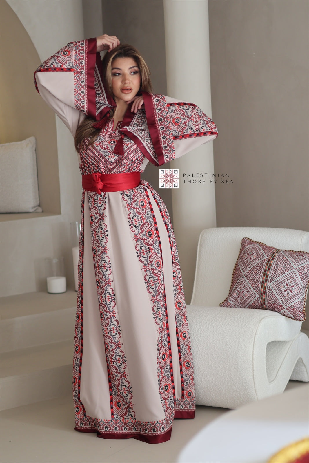 Gaza rose Thobe