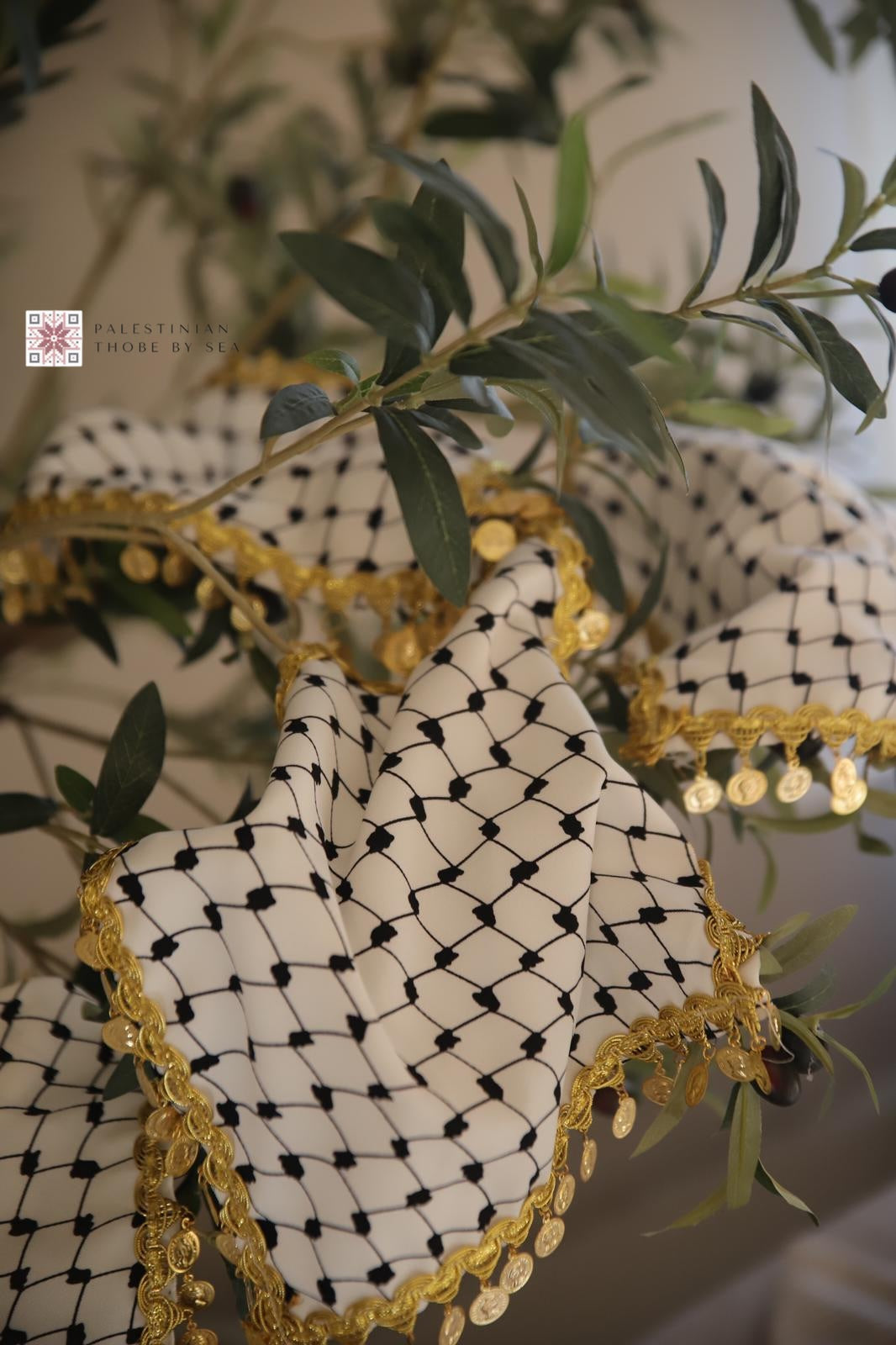 Golden henna shawl