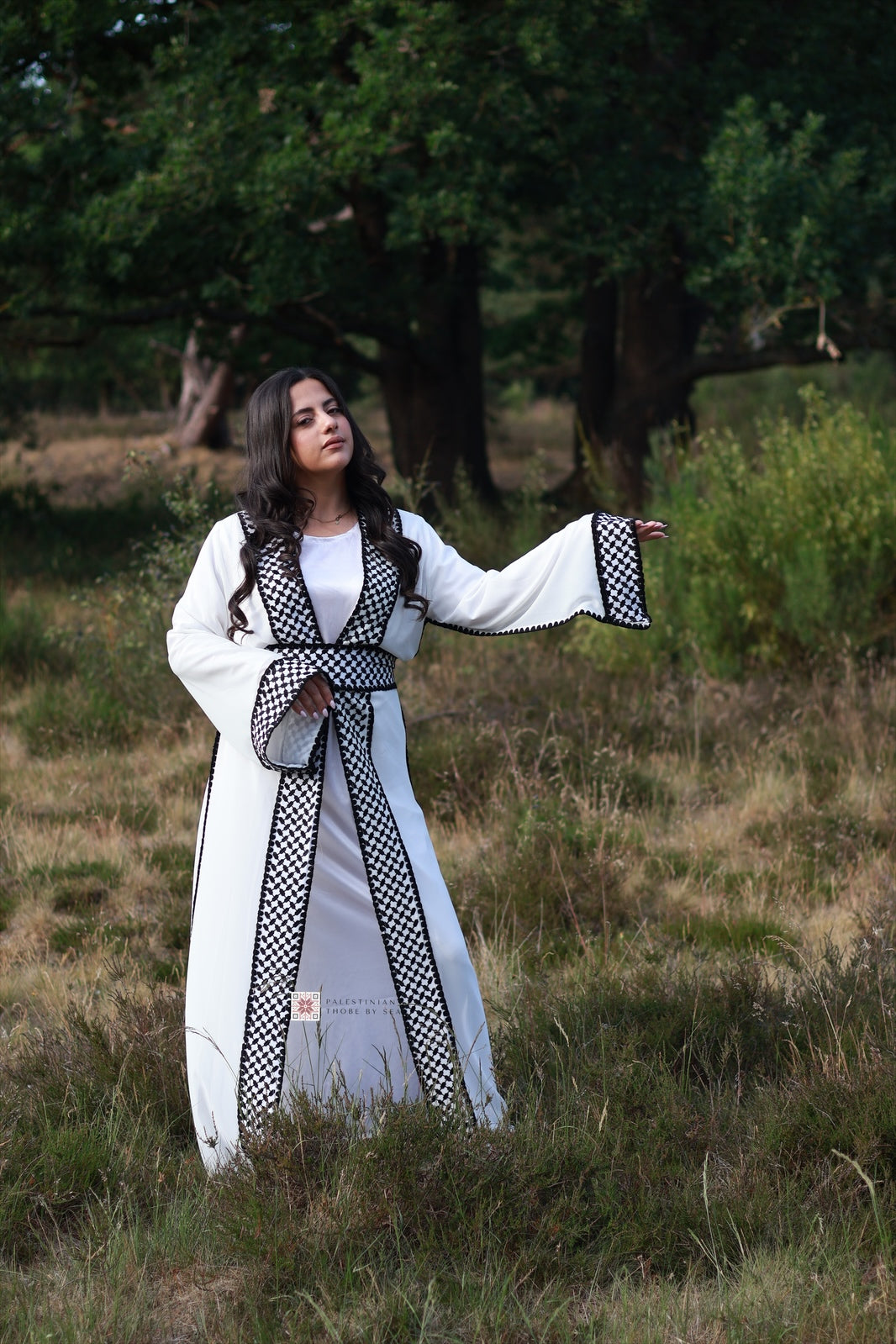 Classic keffiyeh abaya