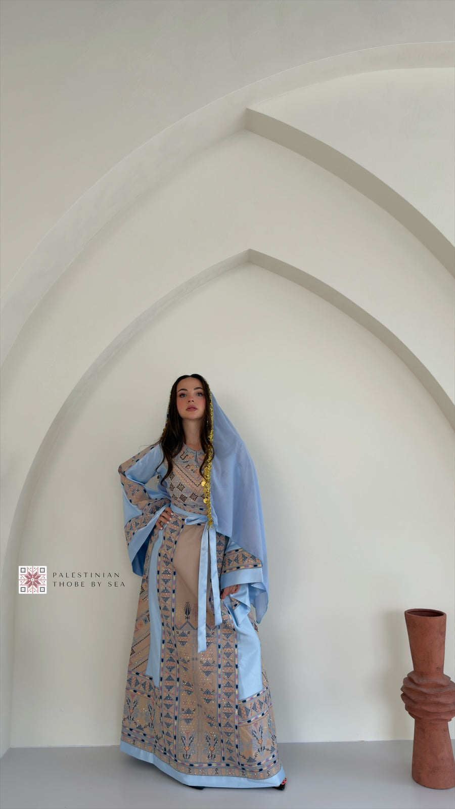 Yafa Blue Beige Bridal Thobe
